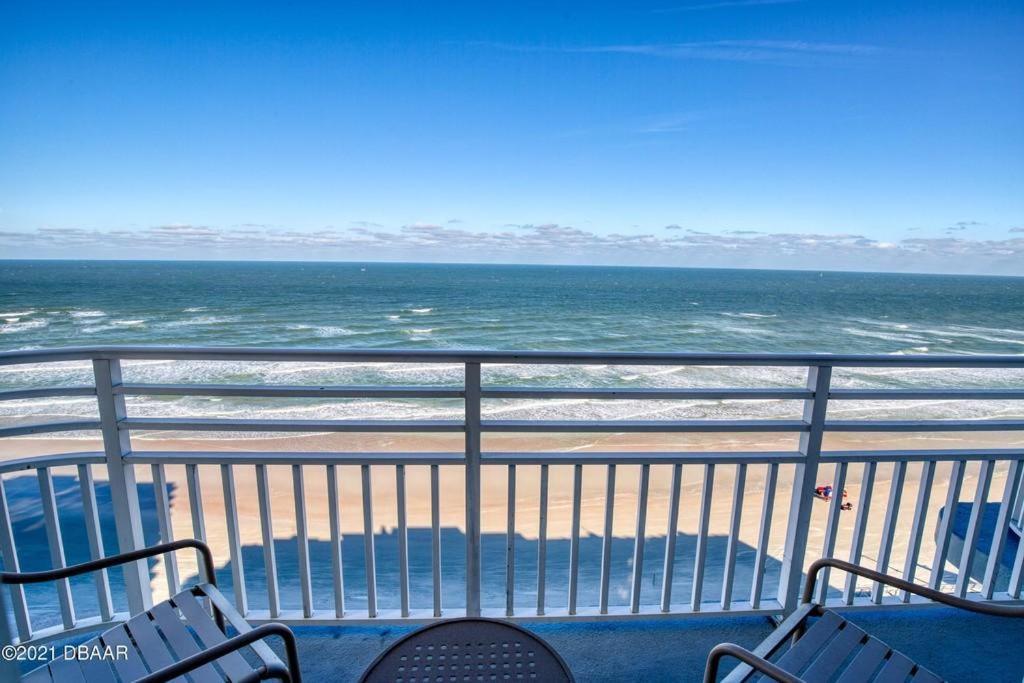 Beachfront Bliss At Ocean Walk Resort - Unit 1701 Daytona Beach Eksteriør billede
