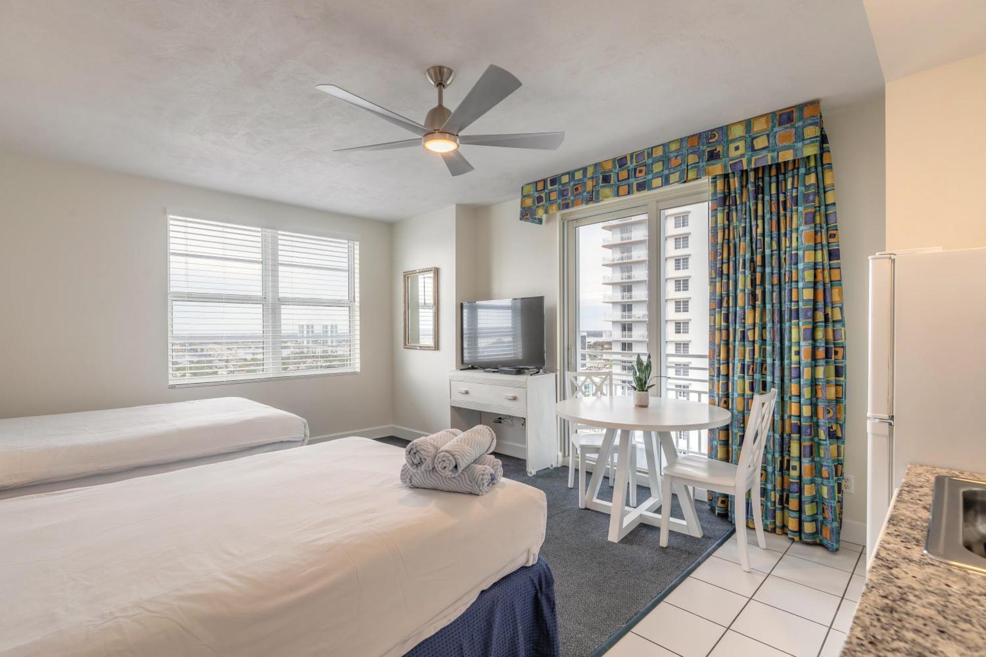 Beachfront Bliss At Ocean Walk Resort - Unit 1701 Daytona Beach Eksteriør billede